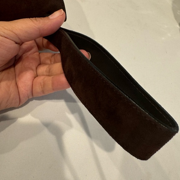 Authentic Salvatore Ferragamo wristlet - Picture 11 of 16